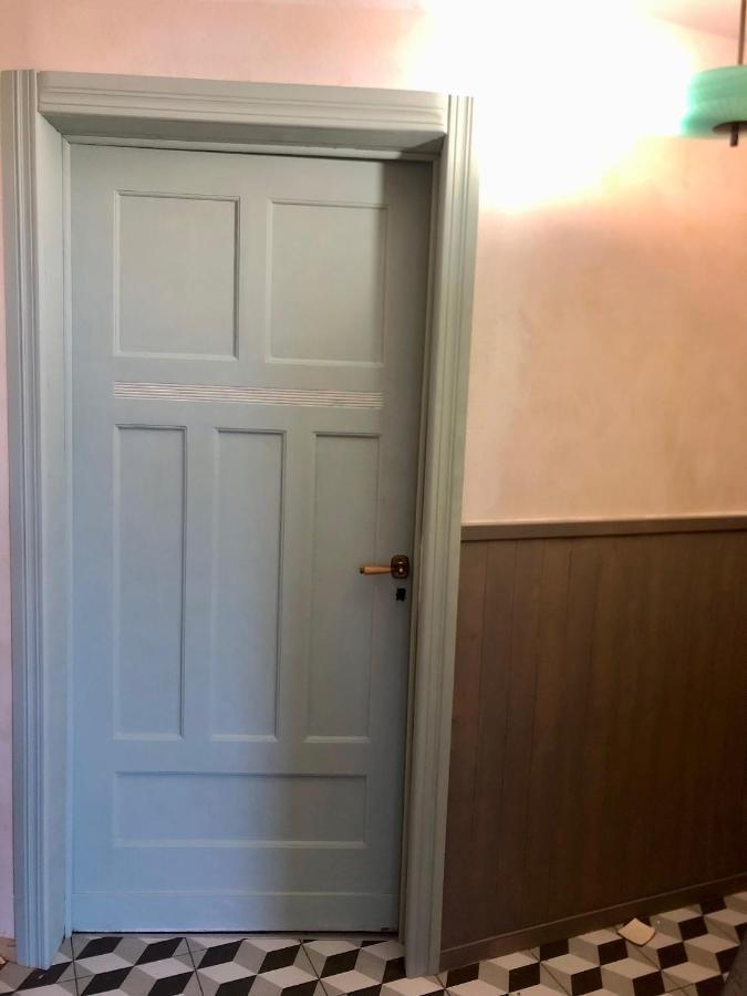 Sentymenty - Apartamenty W Kamienicy Na Mickiewicza Torun Ngoại thất bức ảnh